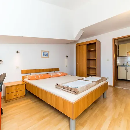 Princ Hrvoje Gasthuis 3*